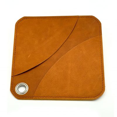 Maniques en cuir camel vieilli – La paire